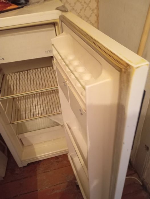 Продам холодильник