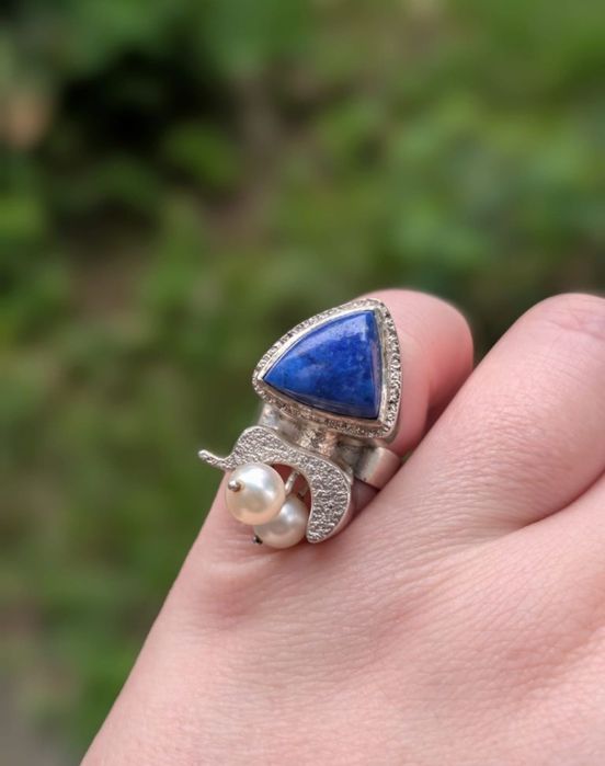 Vechi inel masiv din argint de 925,cu lapis lazuli si doua perle