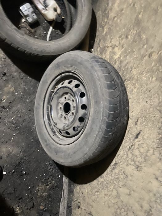 Продам покрышки и запаску