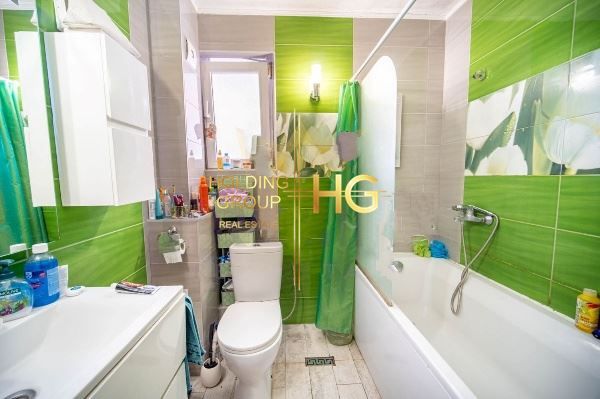 Продава се Тристаен апартамент в Варна, Бриз - 105 кв.м за 1476 €/кв.м - Снимка #5