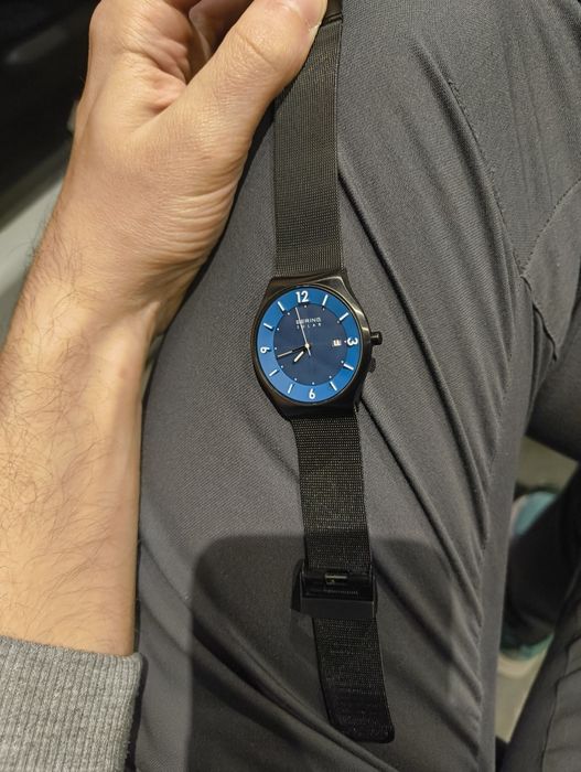 Часовник Bering Solar - brushed black