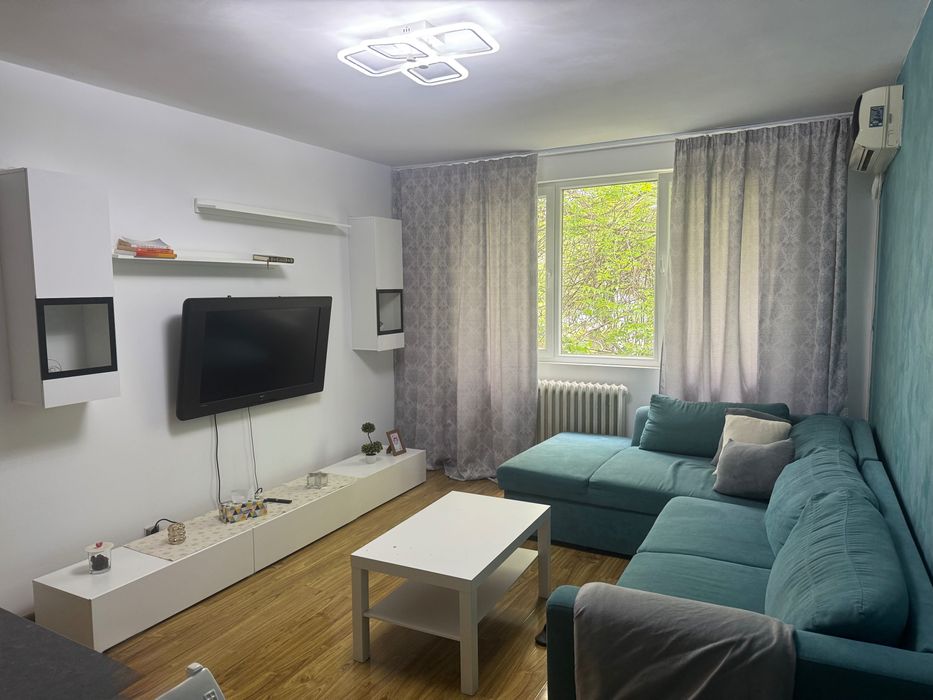 Inchiriere apartament 2 camere Piata Resita