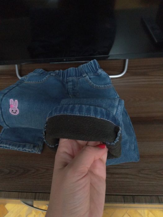 Джинсы утеленные для девочки на 5-6 лет