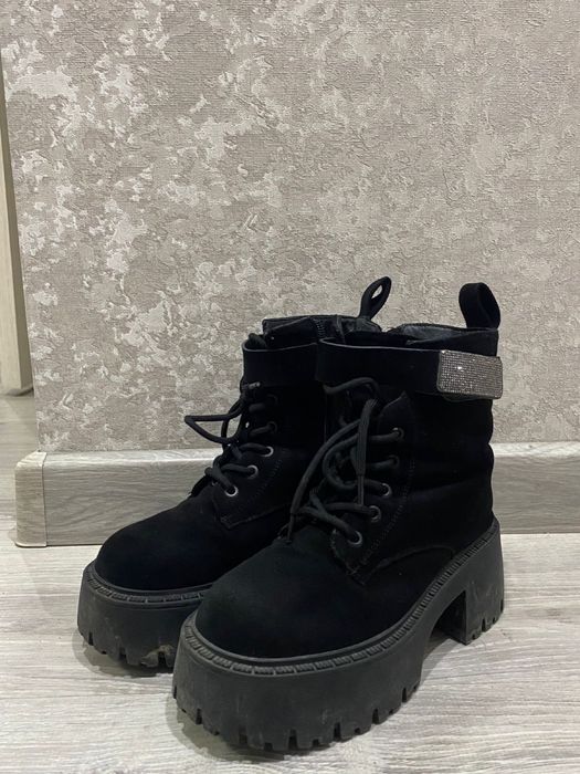 Продам одежды, зимняя обувь  б/у