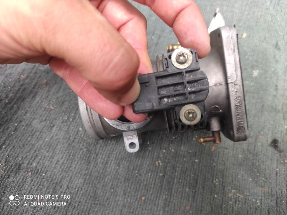 Дроселова клапа БМВ е36