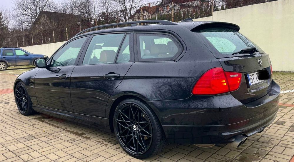 Dezmembrez bmw e91 2.0i