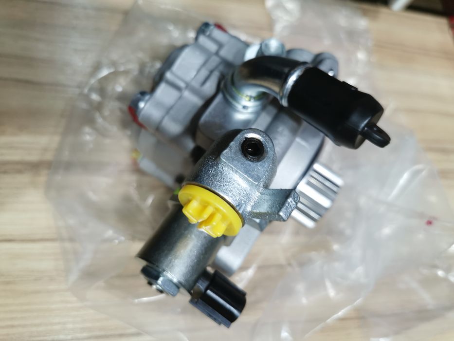 Pompa servo directie Toyota Land Cruiser J150 J155