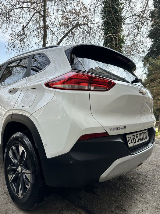 Продам свой Tracker 2 Premier 2023