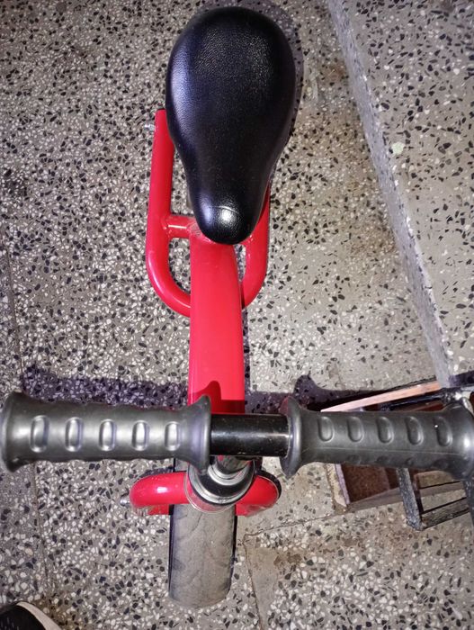 Баланс колело червено