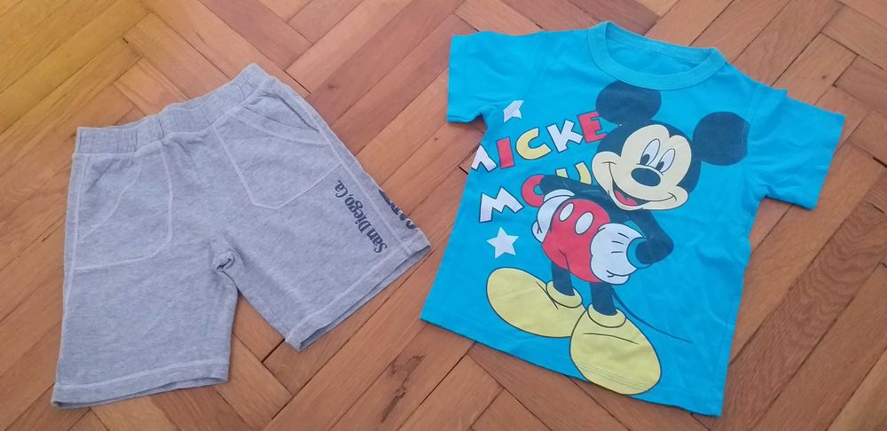 Детски фирмени комплекти - 22-35лв брой