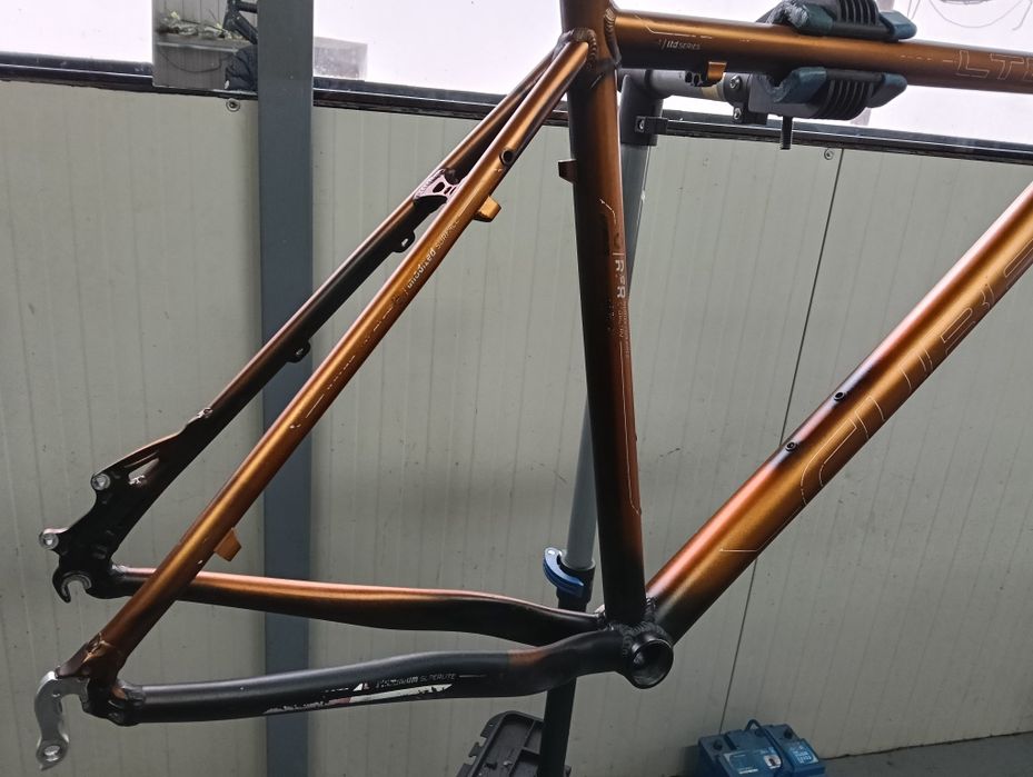 Cadru bicicleta 26" Cube prindere disc