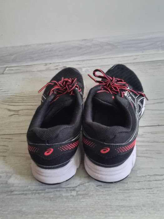 Дамски маратонки Asics