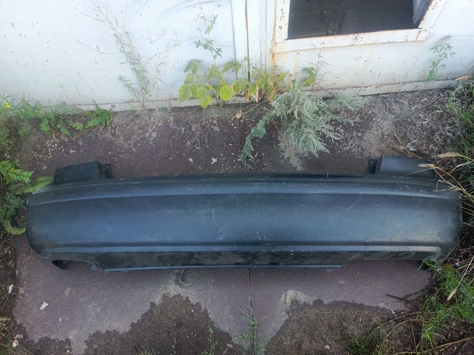 Бампер задний Камри 20