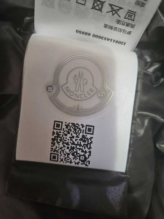 Moncler Maya Bormes Down Gilet Vest M (2)