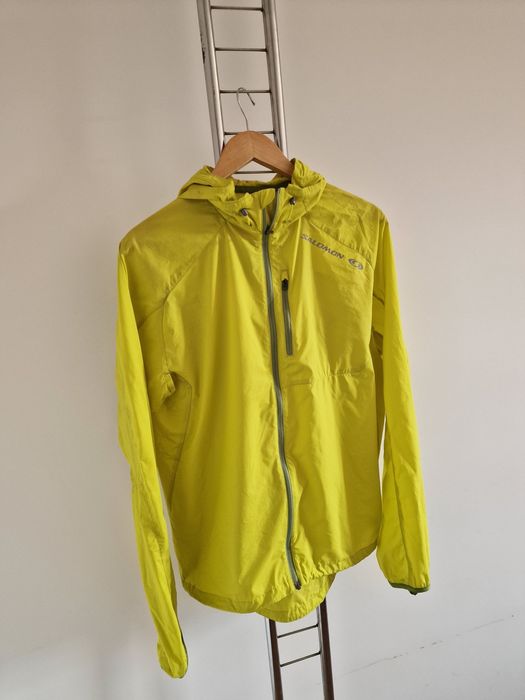 Страхотна мъжка ветровка SOLOMON ултра лека , удобна , размер L