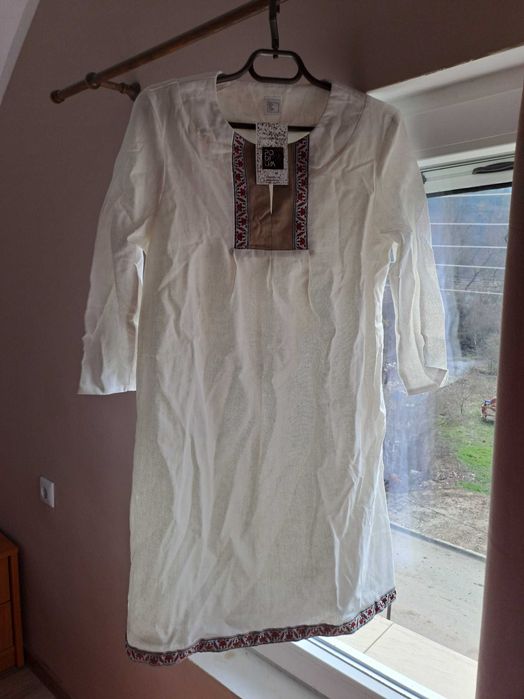 Нова рокля с народни мотиви – размер М