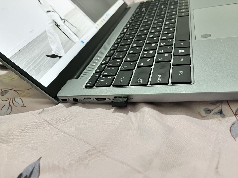 Продам Ноутбук пользовалась +-3 раза,