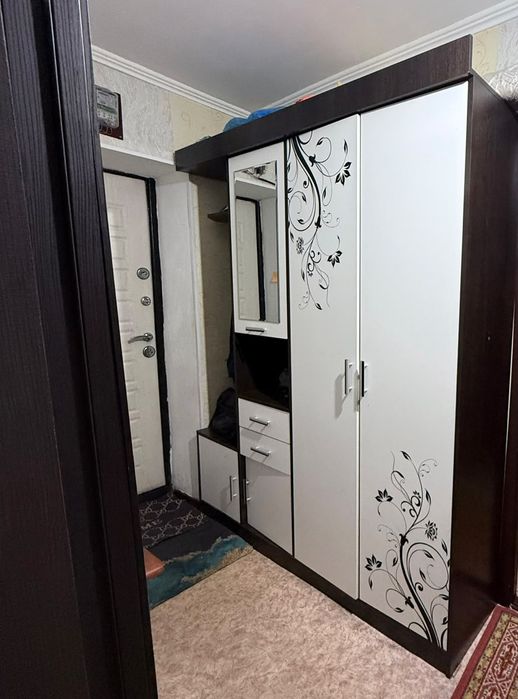 ПРОДАМ большой шкаф
