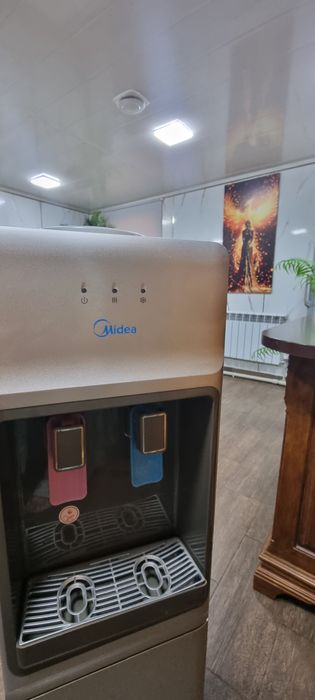 Продам кулер для воды