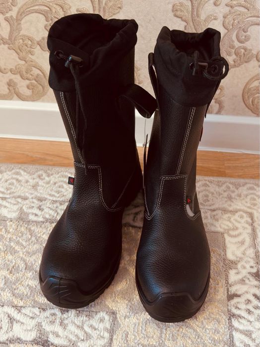 Продам обувь натуральная кожа , берц