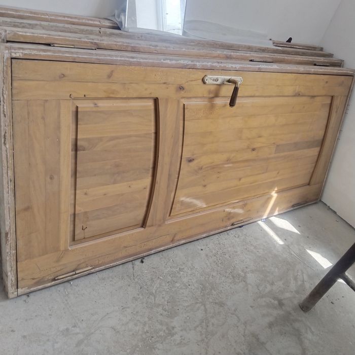 Продам двери в хорошом состояние