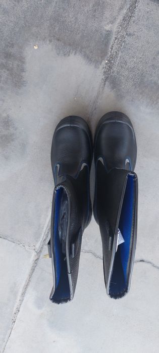 Продам ботинки, сапоги