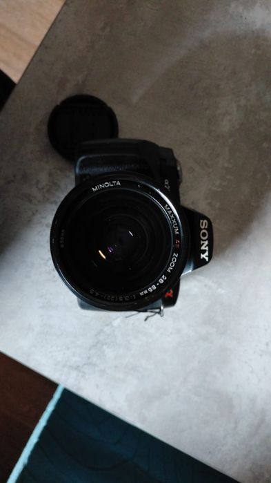 Продам зеркальный фотоаппарат