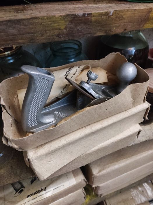 Продам отличный столярный инструмент