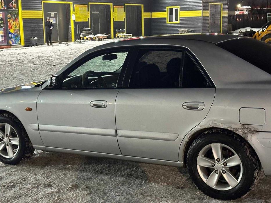 продам автомобиль * Мазда *