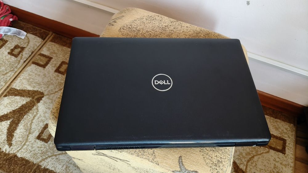 Dell Latitude 3520