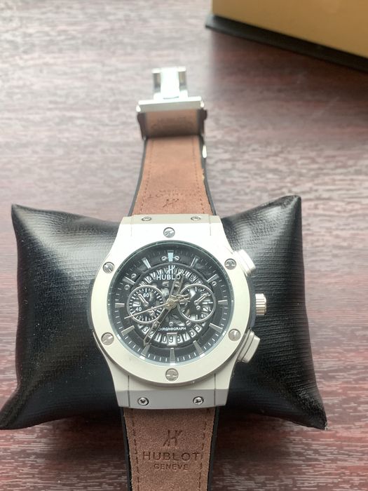 Hublot Geneve часы Chronograph