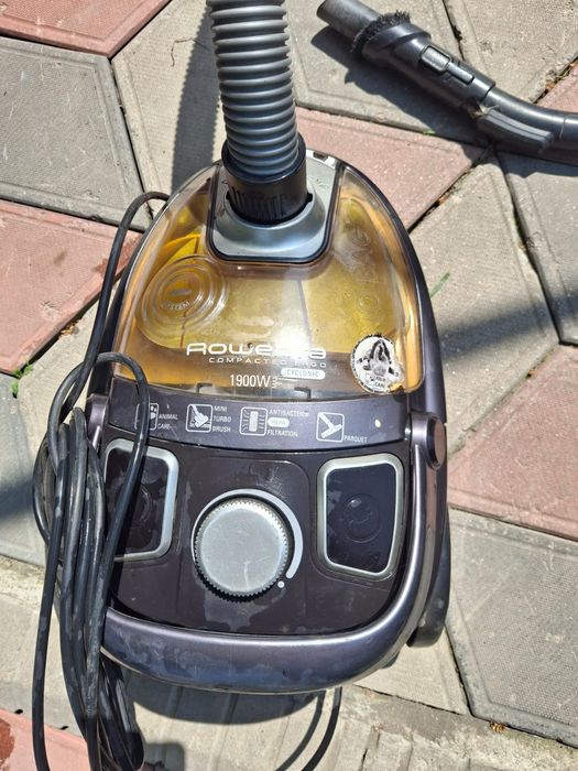 Продам пылесос. Б/у рабочий