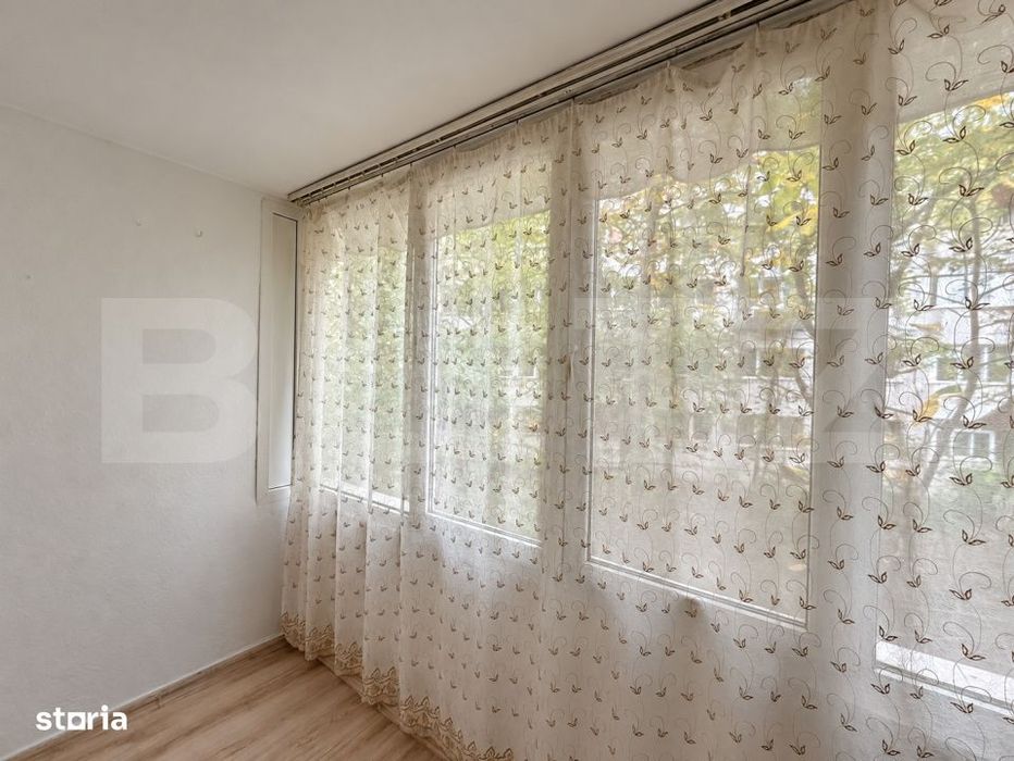 Apartament cu 2 camere, 36 mp, zona Podu Ros