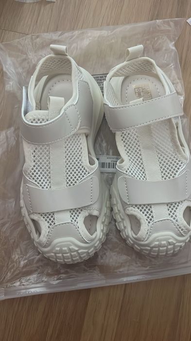 Sandale sport copii mărimea 30 albe tip sneakers