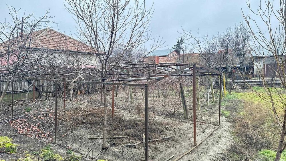 Vand casa batraneasca(locuibila) - sat Potoceni , com Maracineni - Buzau