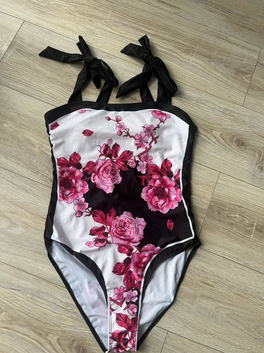 Купальники на размер s m