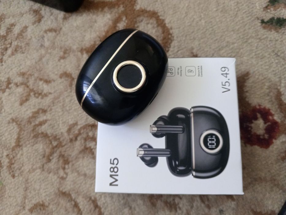 Без проводник наушник М85