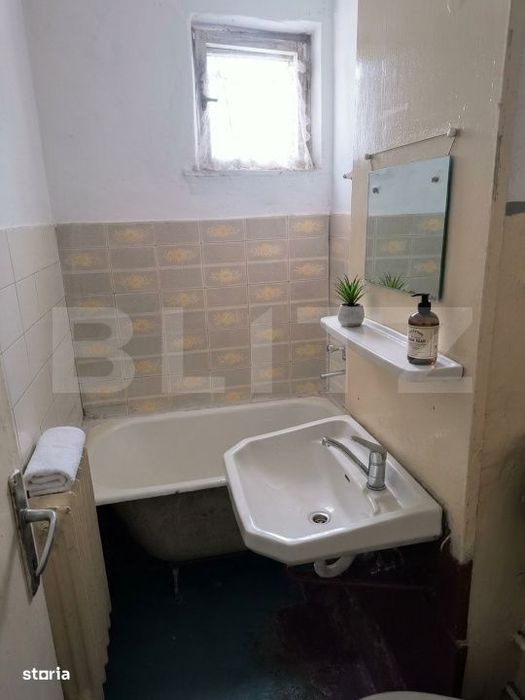 Apartament 3 camere, 48 mp, zona Sud-Est