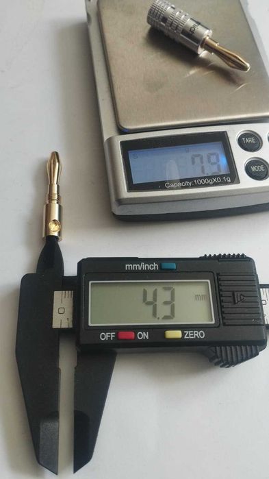 Conectori Nakamichi tip banana 4mm - 8 buc.