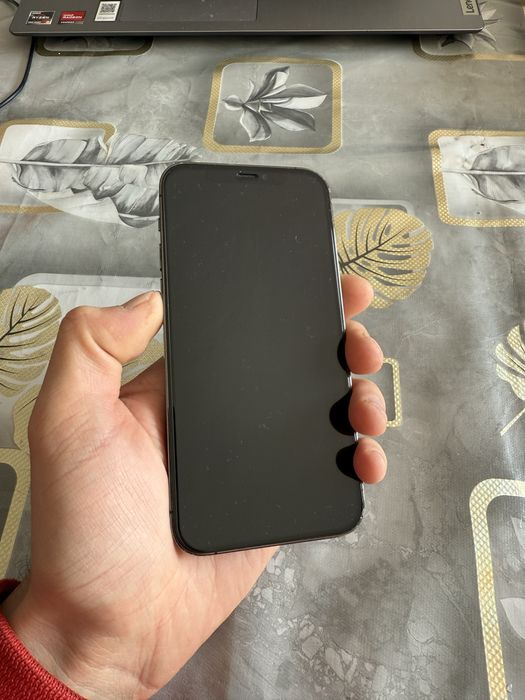 Продается айфон 12 про