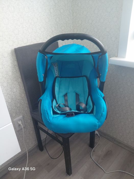 Продам коляску 1×3