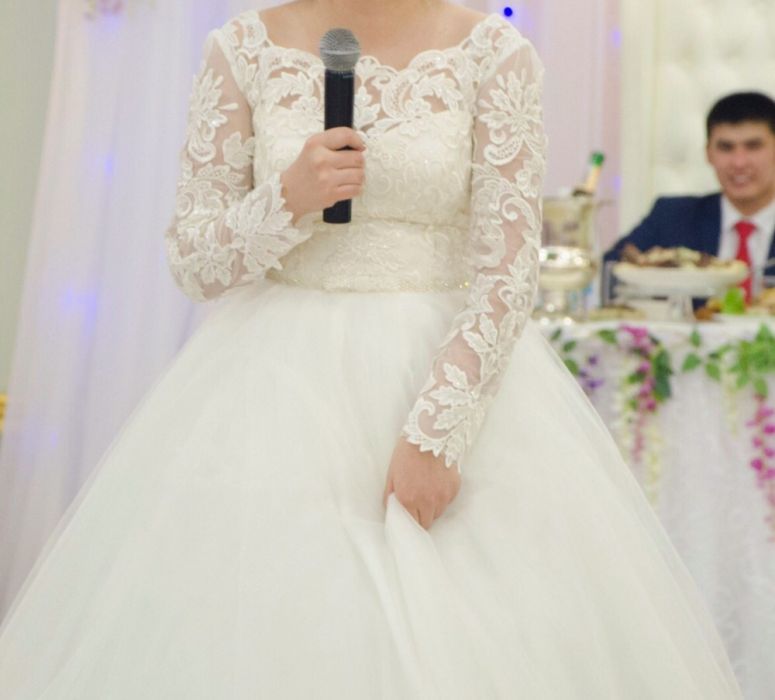 Продам шикарное свадебное платье