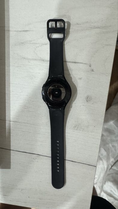 Смарт-часы Samsung Galaxy Watch4