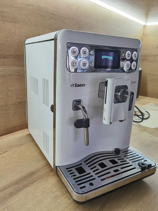 Saeco Exprelia EVO - внос от Германия , бяла перла