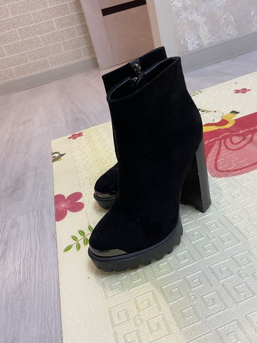 Туфли             .