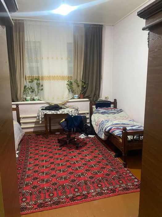 Продам часть Дома 1 сотки 4 комнат
