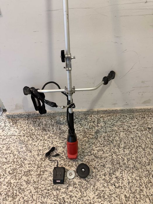 R20 Коса акум. безчеткова нож и корда сгъваема 4Ah /  Водоструйка 1800W