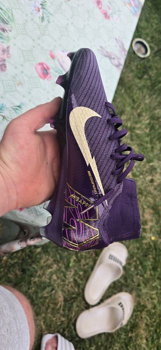 Ghete Fotbal Nike aproape noi