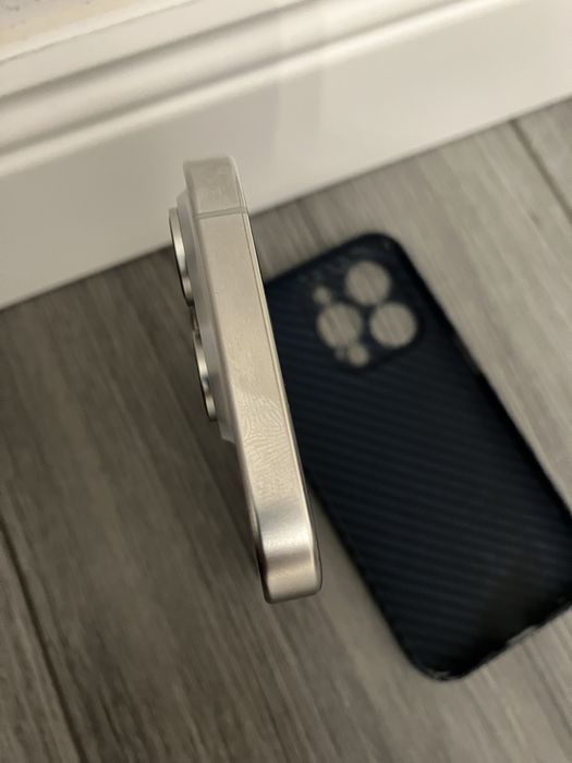 Iphone 15 Pro Alb Neverlocked 256Gb