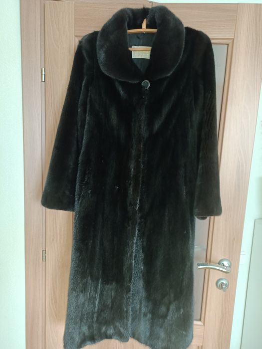 Продам шубу норковую.